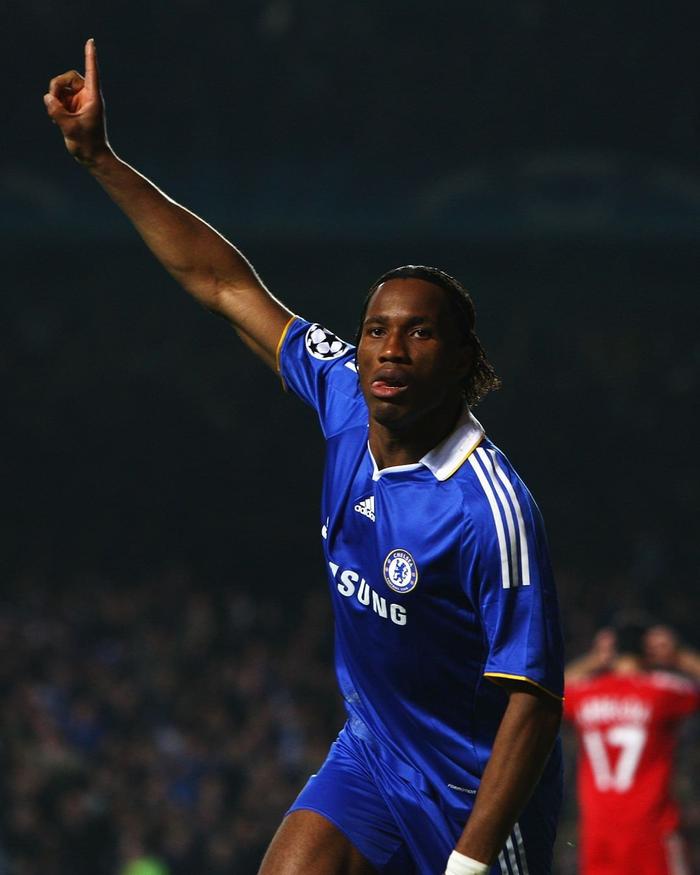 KAIYUN-德罗巴在巴塞罗那比赛中战术调整，表现优异引发热议！