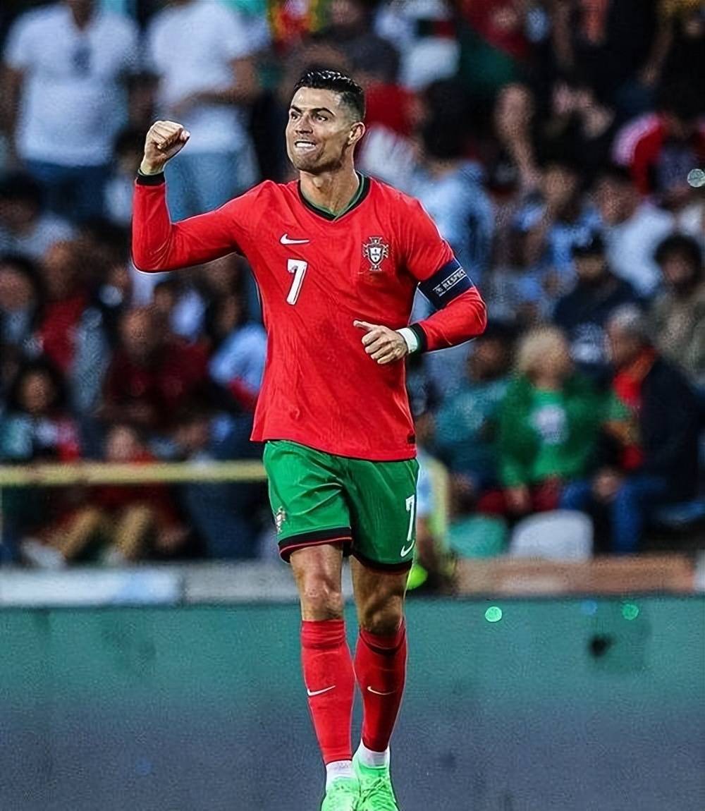 KAIYUN-C罗重返赛场，持续失利首场状态出色，德国队观众沸腾！